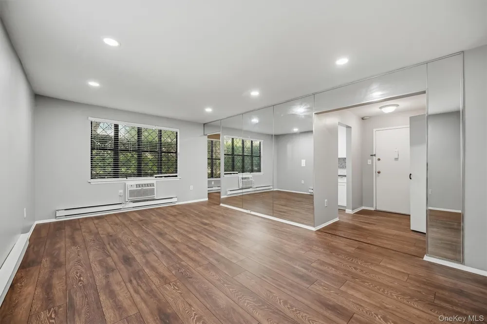 631 Sierra Vista Lane #Bldg 21 Valley Cottage, NY 10989