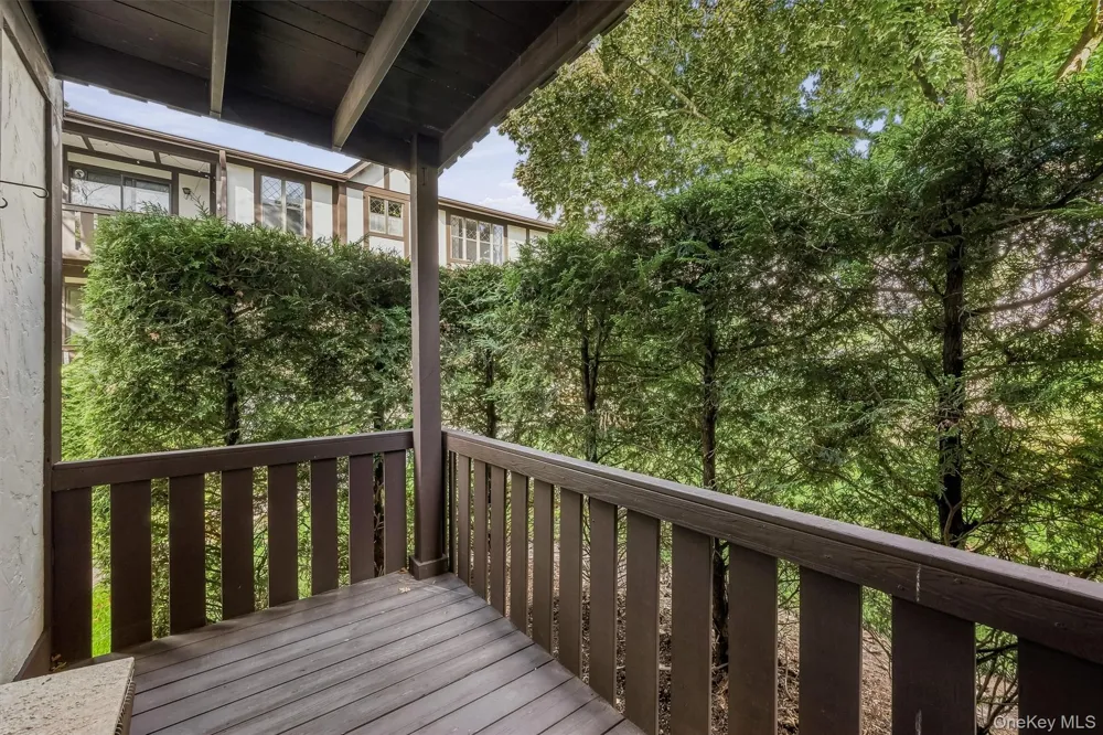 631 Sierra Vista Lane #Bldg 21 Valley Cottage, NY 10989