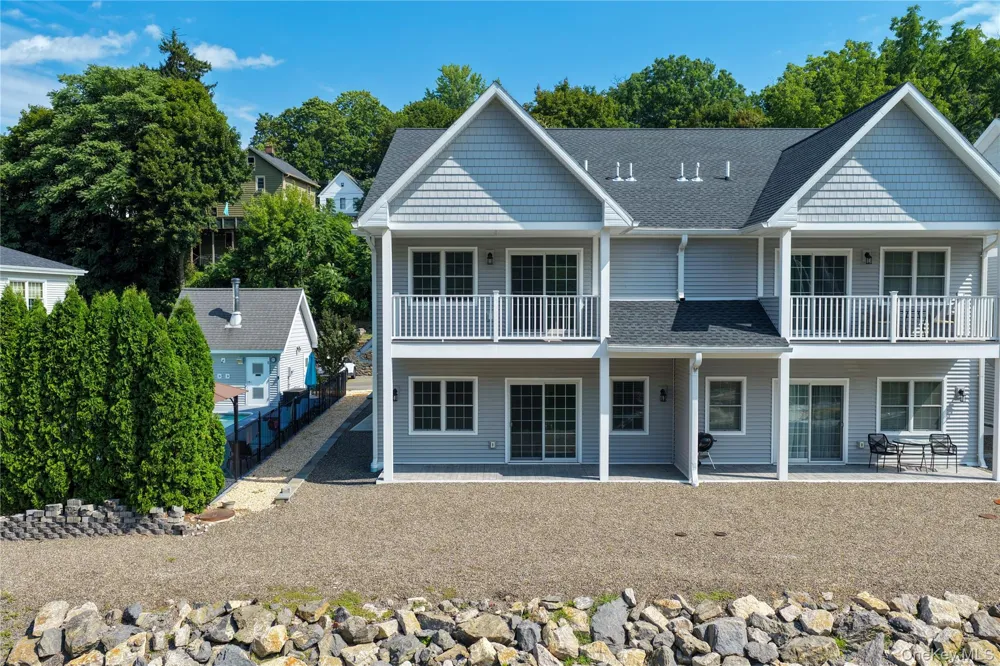 25 Marina Drive Catskill, NY 12414