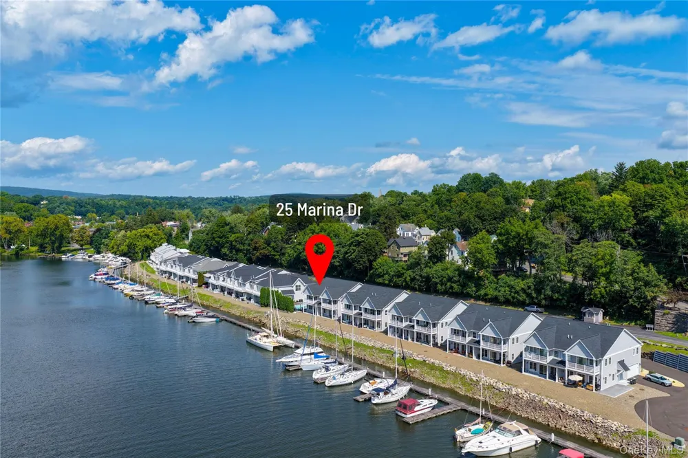 25 Marina Drive Catskill, NY 12414