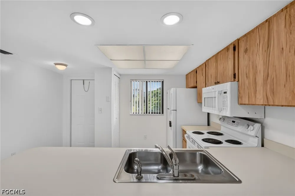 S Cleveland Avenue #1708 Fort Myers, FL 33907