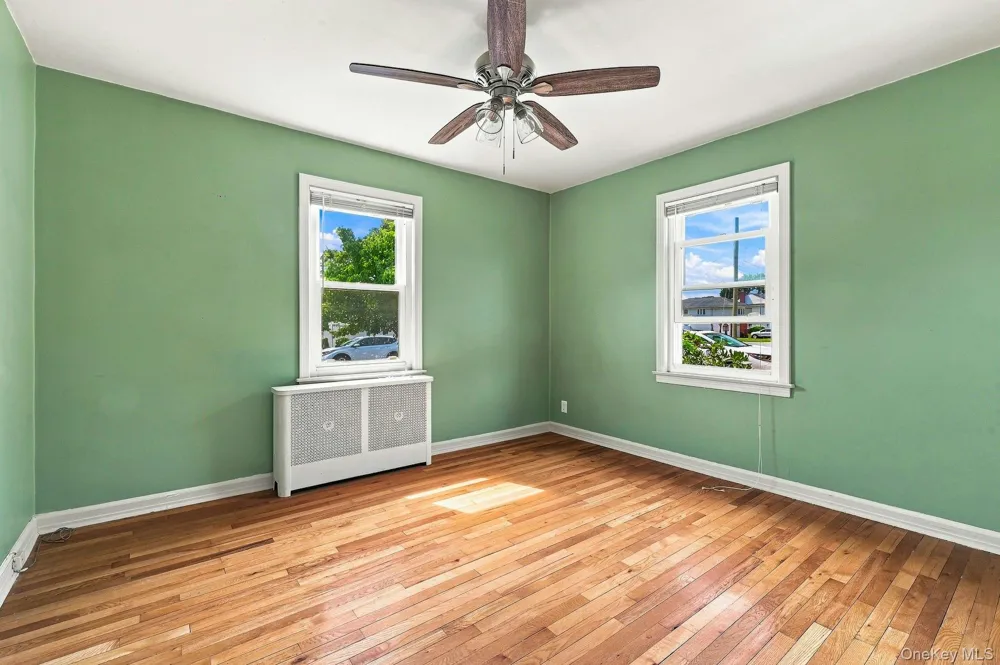 39 Emma Street Bethpage, NY 11714