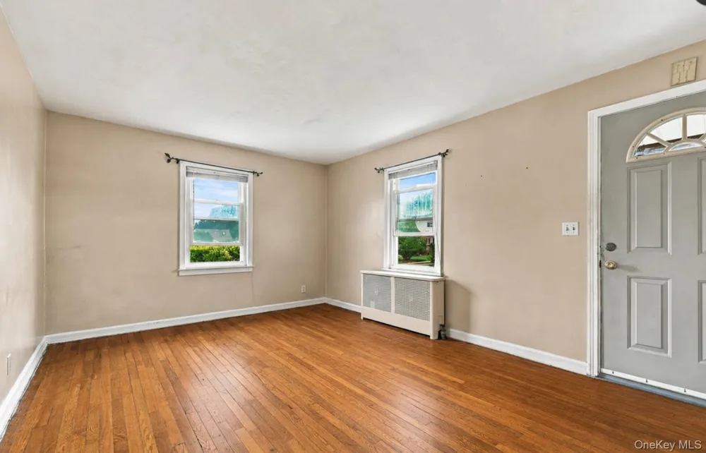 39 Emma Street Bethpage, NY 11714