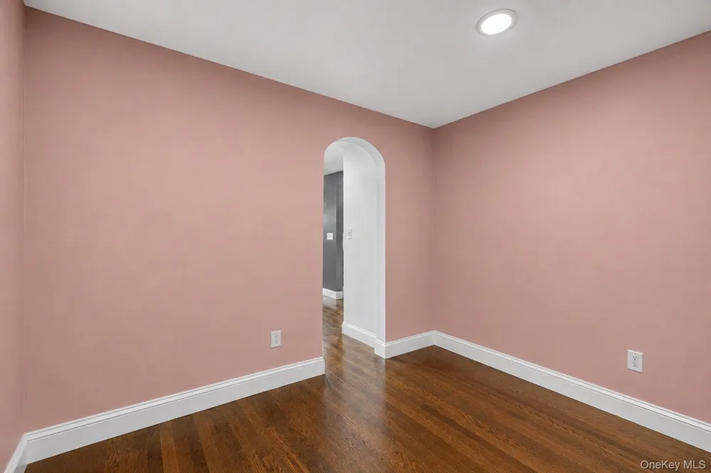 142 27th Street Wheatley Heights, NY 11798