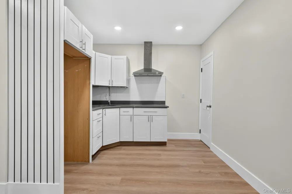 142 27th Street Wheatley Heights, NY 11798