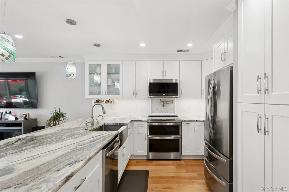 94 Pacific Boulevard Long Beach, NY 11561