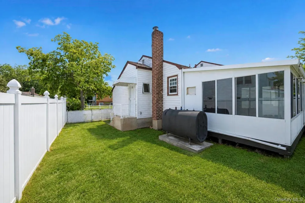 125 S 5th Street Bethpage, NY 11714