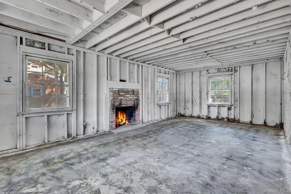 1343 Stony Brook Road Stony Brook, NY 11790