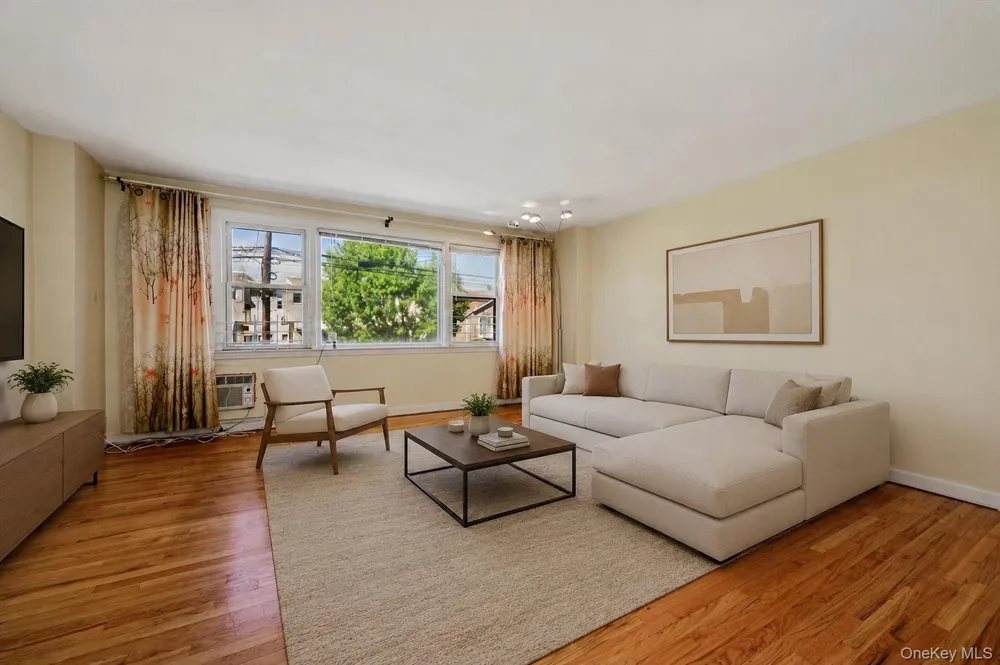 272 Brinsmade Avenue Bronx, NY 10465