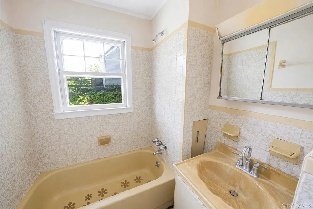 8 Triton Road Rocky Point, NY 11778