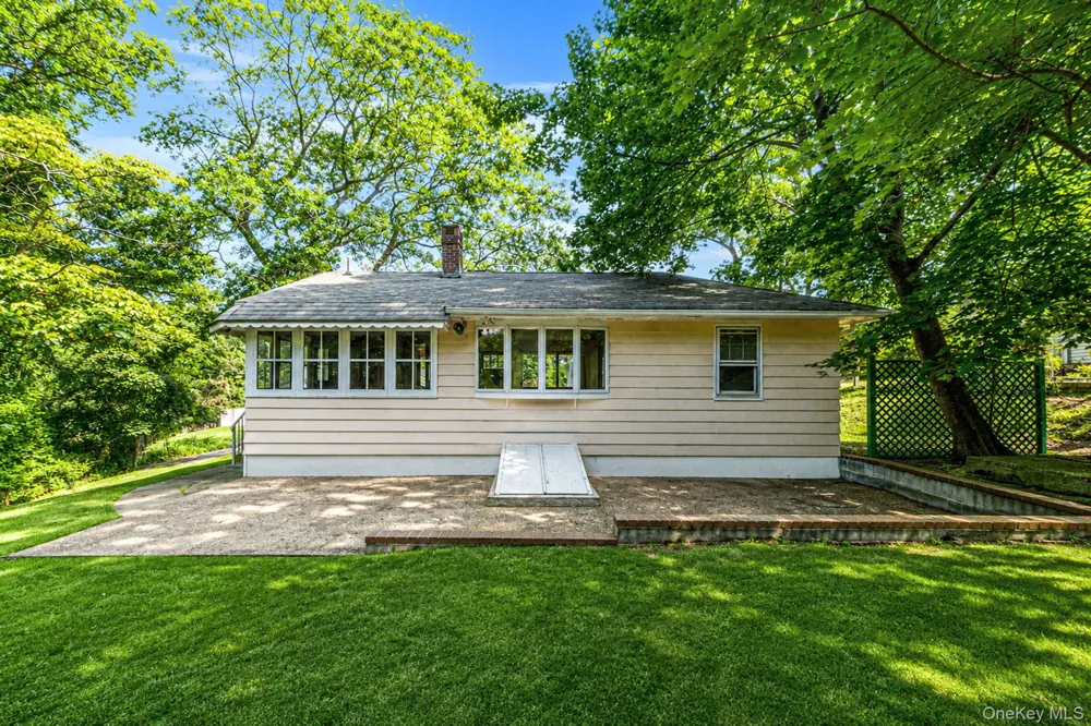 8 Triton Road Rocky Point, NY 11778