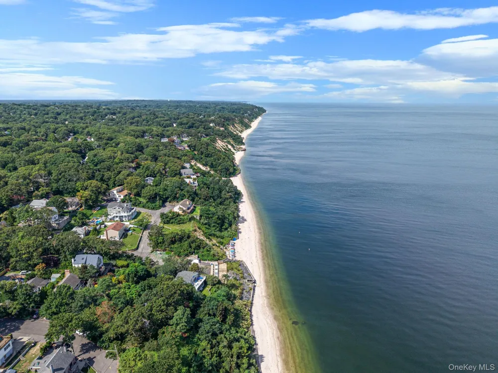 8 Triton Road Rocky Point, NY 11778