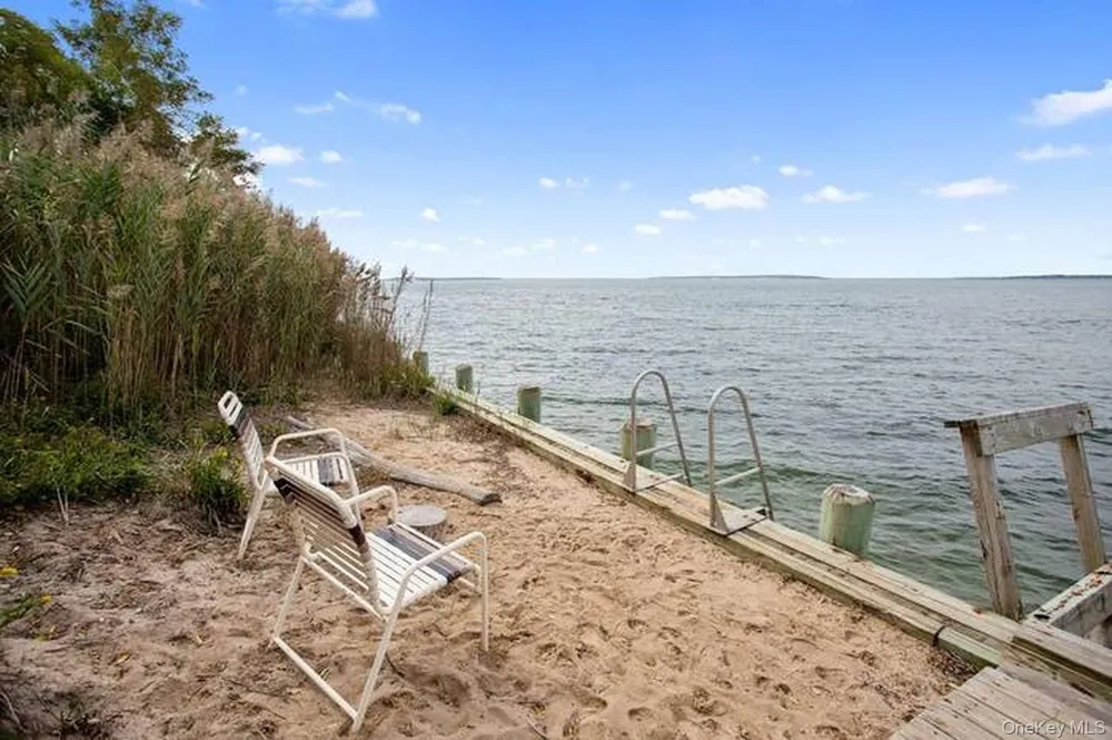 45 Shadyrest Drive Sag Harbor, NY 11963
