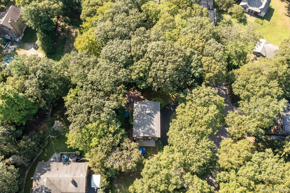 45 Shadyrest Drive Sag Harbor, NY 11963
