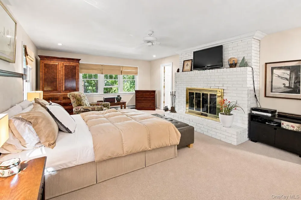 45 Shadyrest Drive Sag Harbor, NY 11963