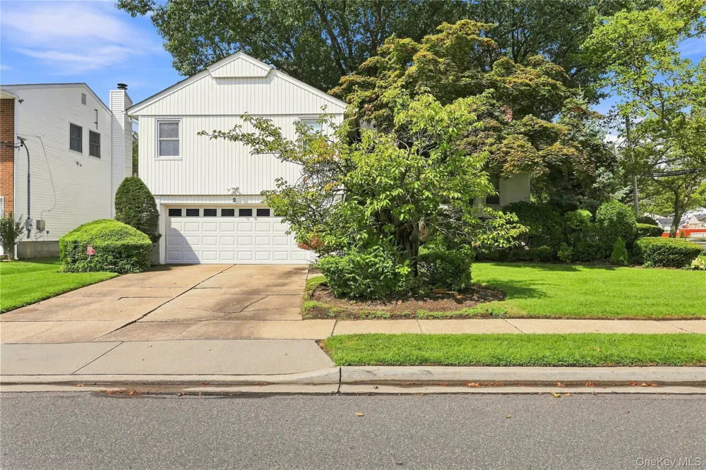 2 Longview Avenue North Woodmere, NY 11581