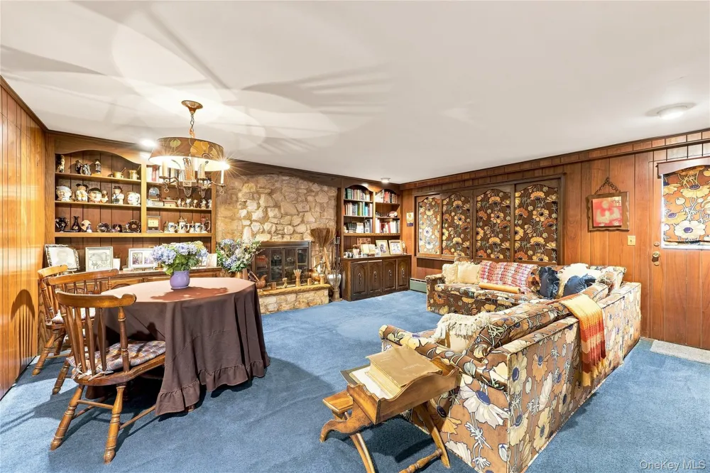 2 Longview Avenue North Woodmere, NY 11581