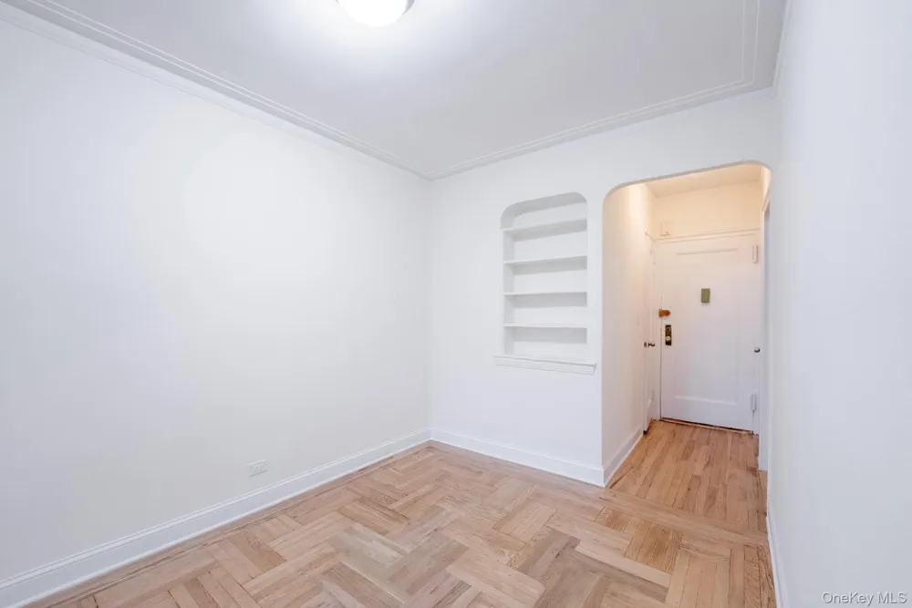 2190 Boston Road #5M Bronx, NY 10462