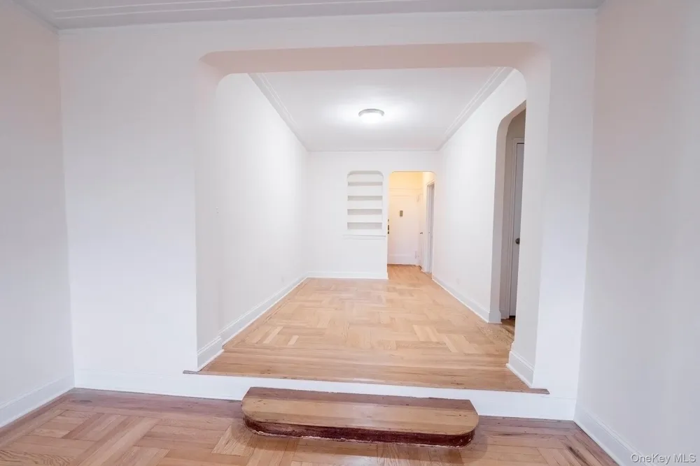 2190 Boston Road #5M Bronx, NY 10462
