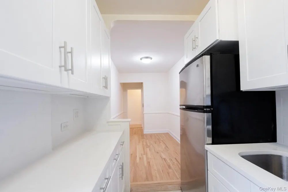 2190 Boston Road #5M Bronx, NY 10462