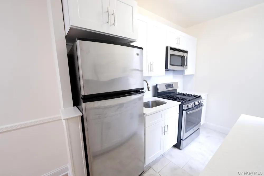 2190 Boston Road #5M Bronx, NY 10462