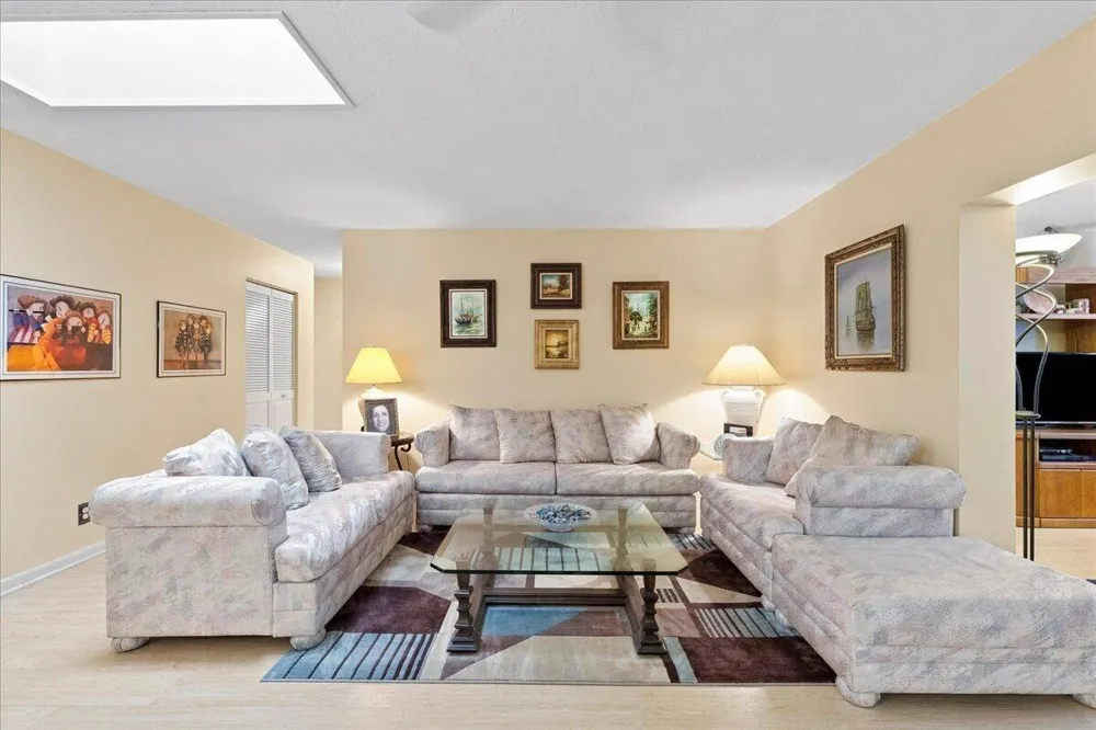 9843 NW 75TH COURT NW Tamarac, FL 33321