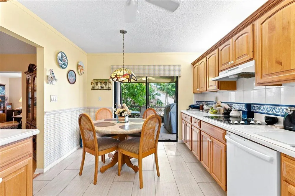 9843 NW 75TH COURT NW Tamarac, FL 33321