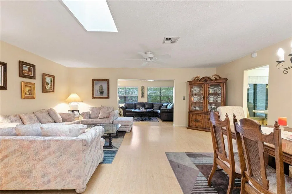9843 NW 75TH COURT NW Tamarac, FL 33321