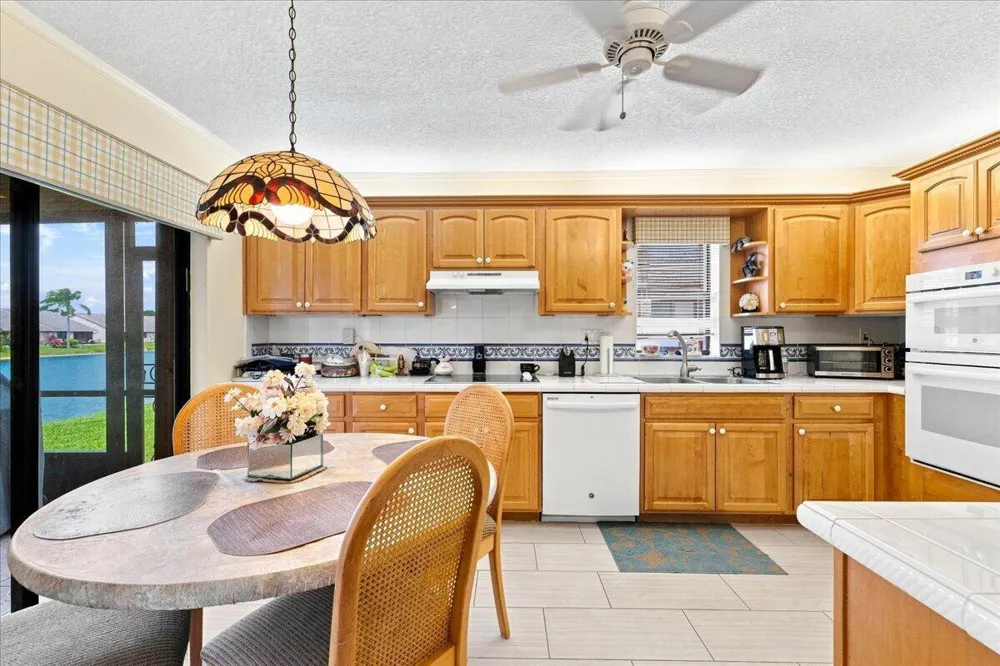 9843 NW 75TH COURT NW Tamarac, FL 33321