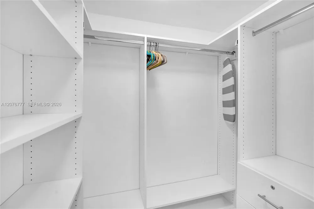 18800 NE 29th Ave #517 (Fully Renovated) Aventura, FL 33180