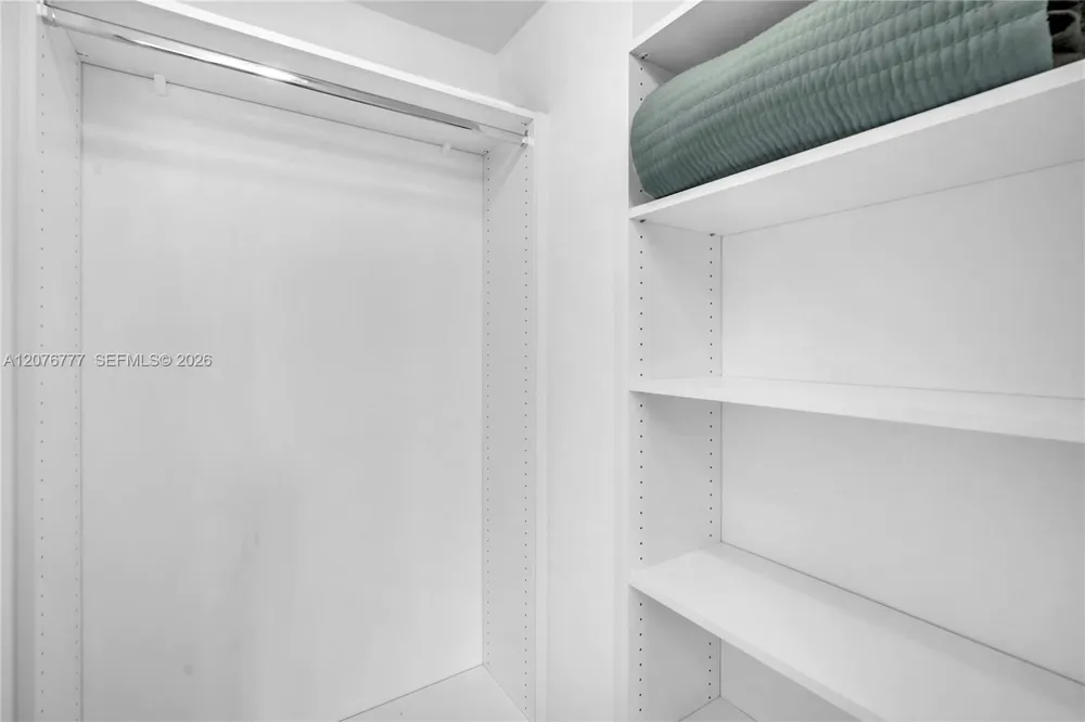 18800 NE 29th Ave #517 (Fully Renovated) Aventura, FL 33180