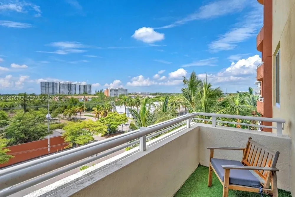 18800 NE 29th Ave #517 (Fully Renovated) Aventura, FL 33180
