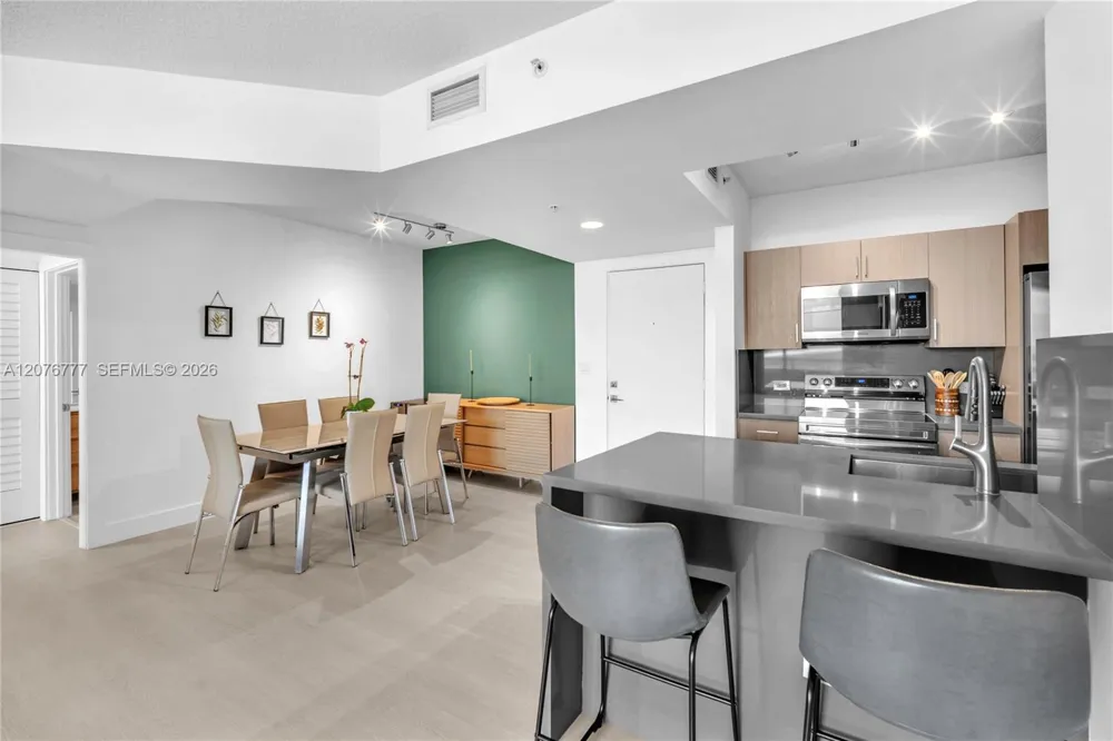 18800 NE 29th Ave #517 (Fully Renovated) Aventura, FL 33180