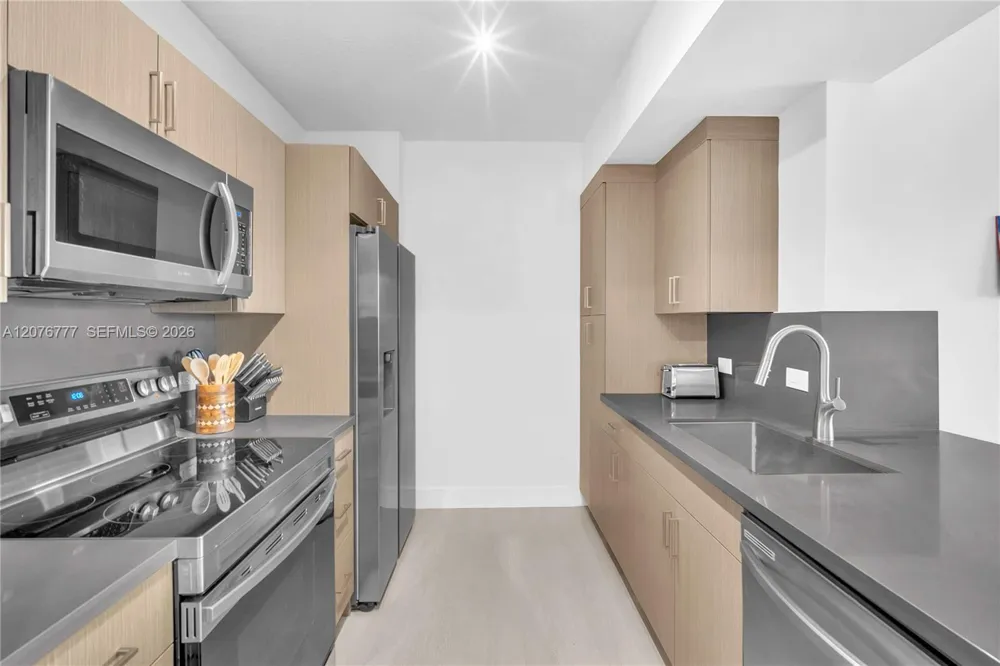 18800 NE 29th Ave #517 (Fully Renovated) Aventura, FL 33180
