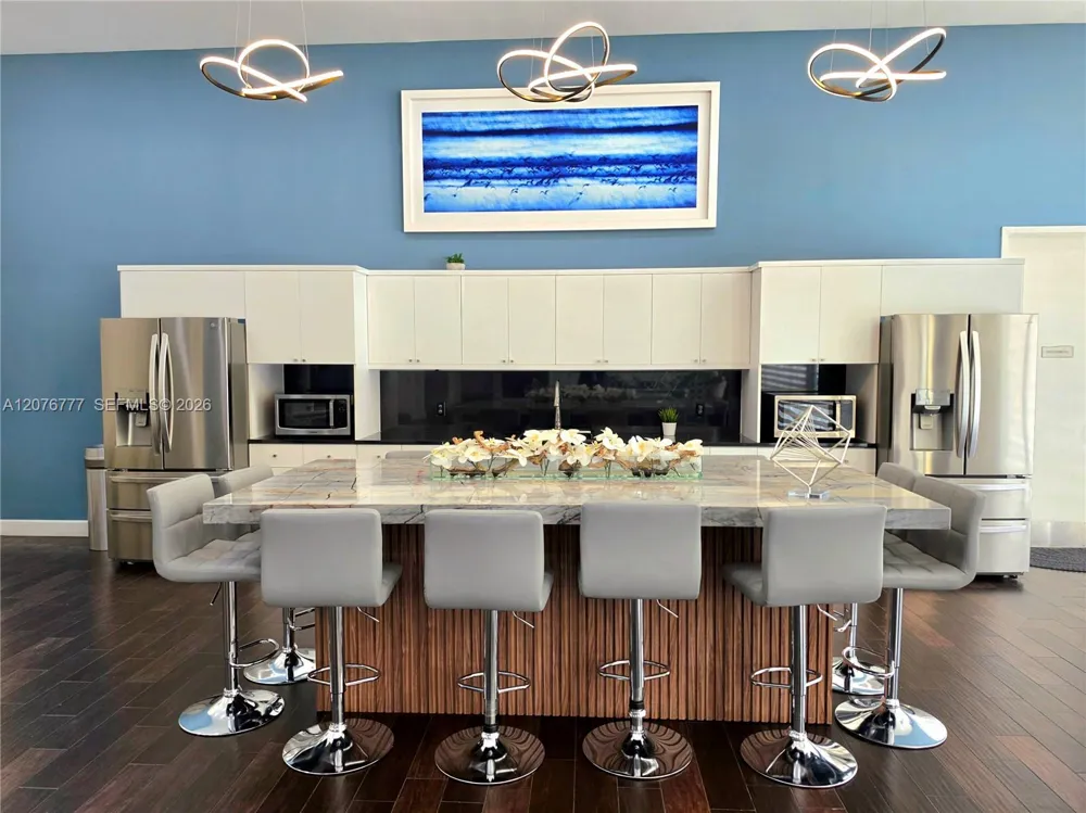 18800 NE 29th Ave #517 (Fully Renovated) Aventura, FL 33180