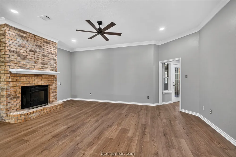 2301 Kuykendall Circle Bryan, TX 77808