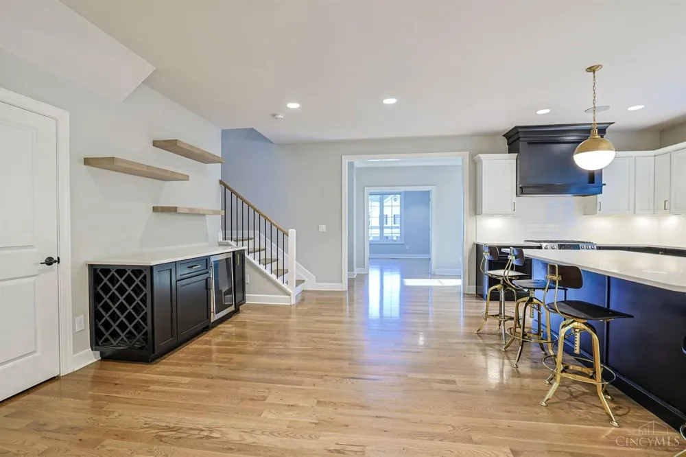 3527 Kroger Avenue Cincinnati, OH 45226