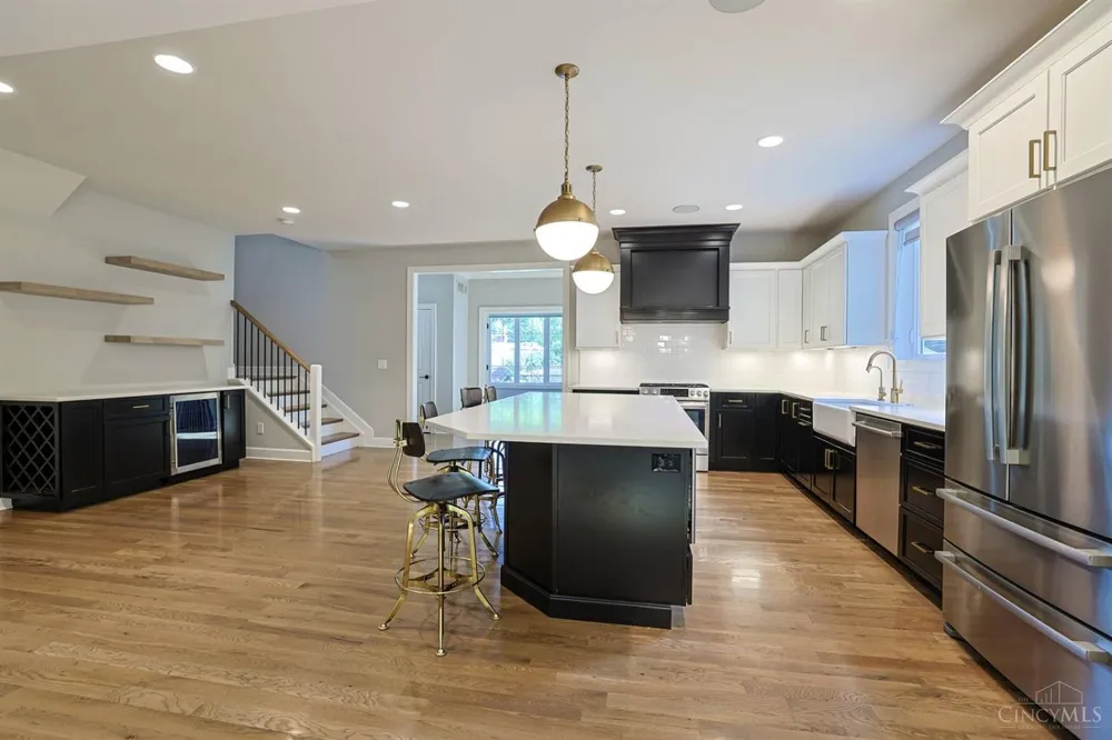 3527 Kroger Avenue Cincinnati, OH 45226