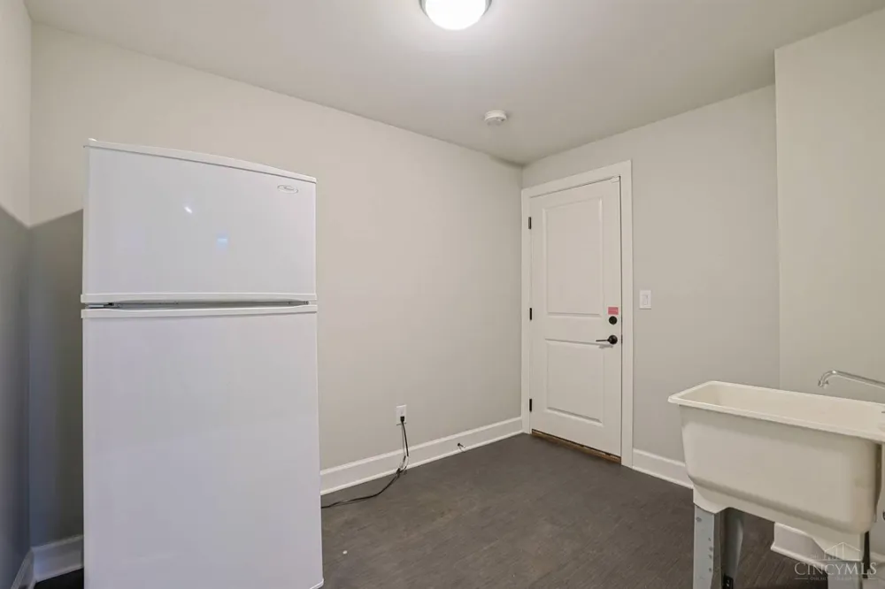 3527 Kroger Avenue Cincinnati, OH 45226
