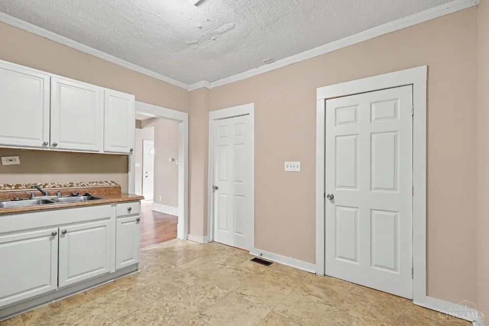 831 Forest Avenue Hamilton, OH 45015