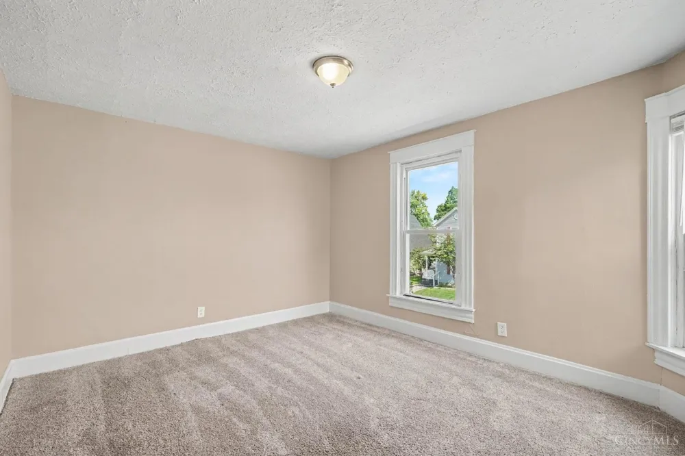 831 Forest Avenue Hamilton, OH 45015