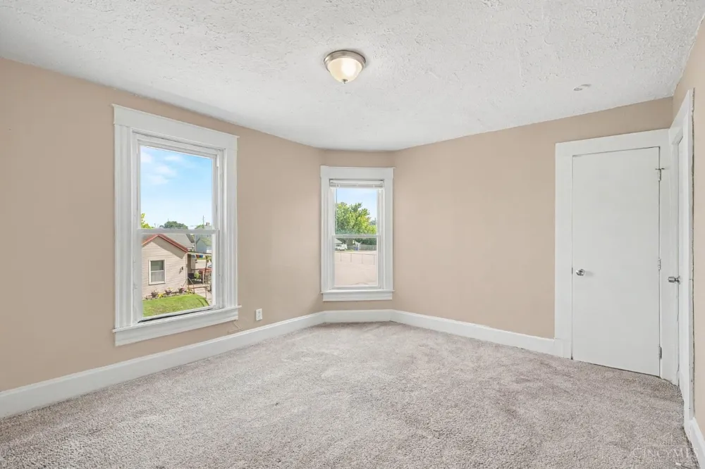 831 Forest Avenue Hamilton, OH 45015