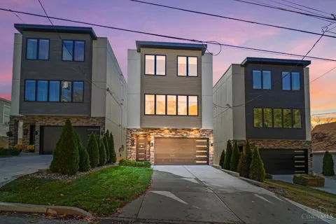 209 Hastings Street