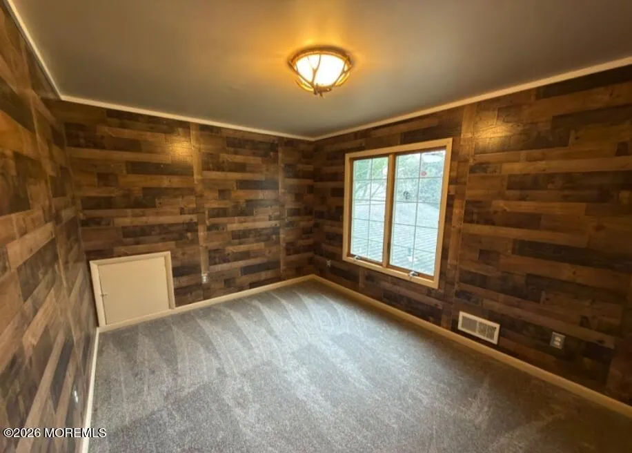 24 Beardslee Road Millstone, NJ 08844