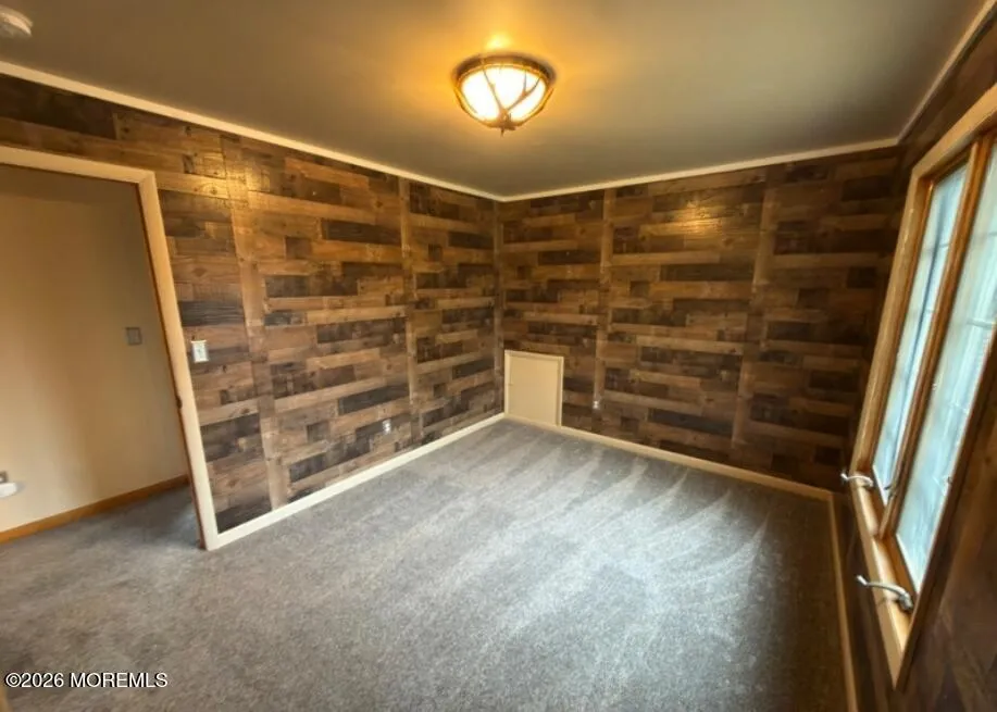 24 Beardslee Road Millstone, NJ 08844