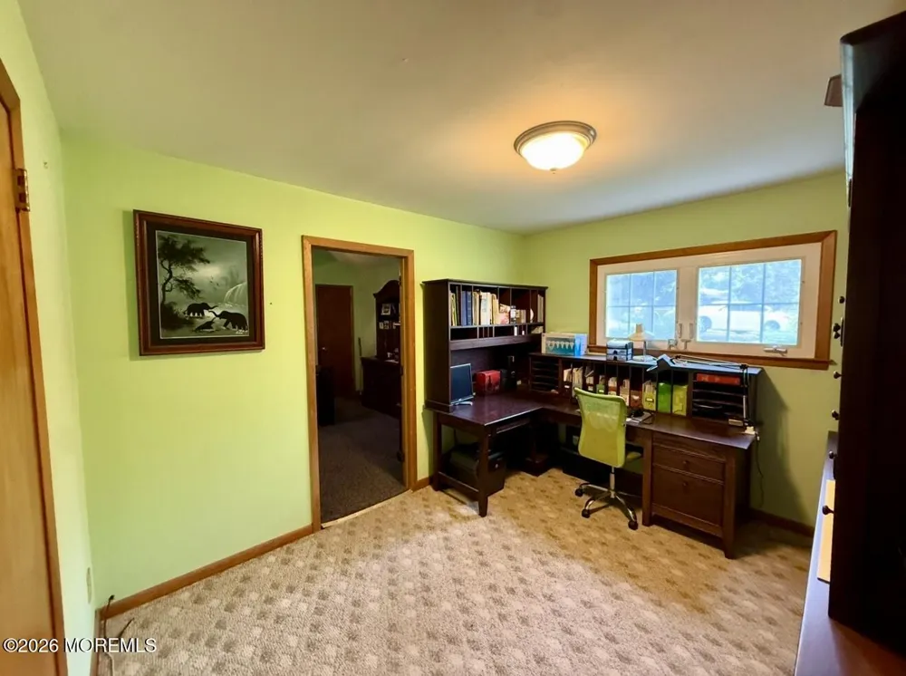 24 Beardslee Road Millstone, NJ 08844