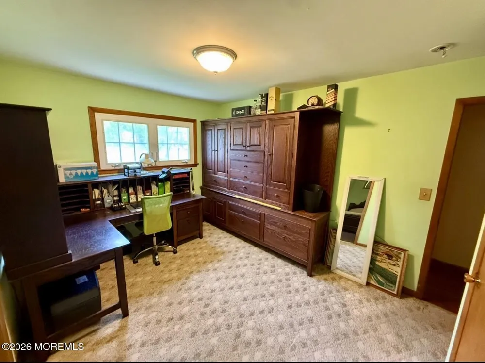 24 Beardslee Road Millstone, NJ 08844