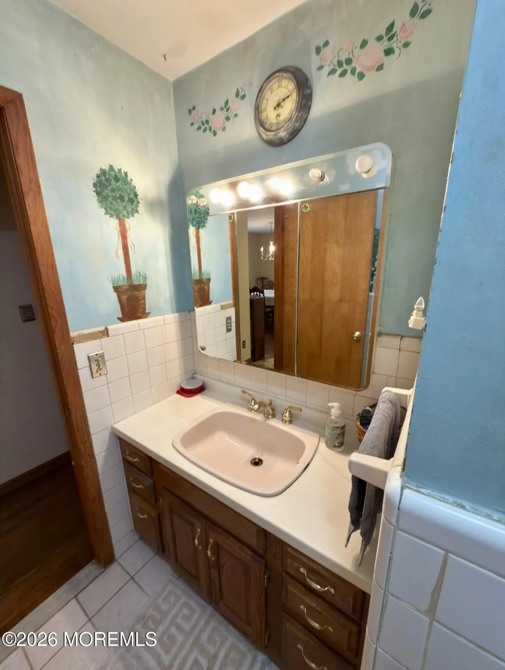 24 Beardslee Road Millstone, NJ 08844