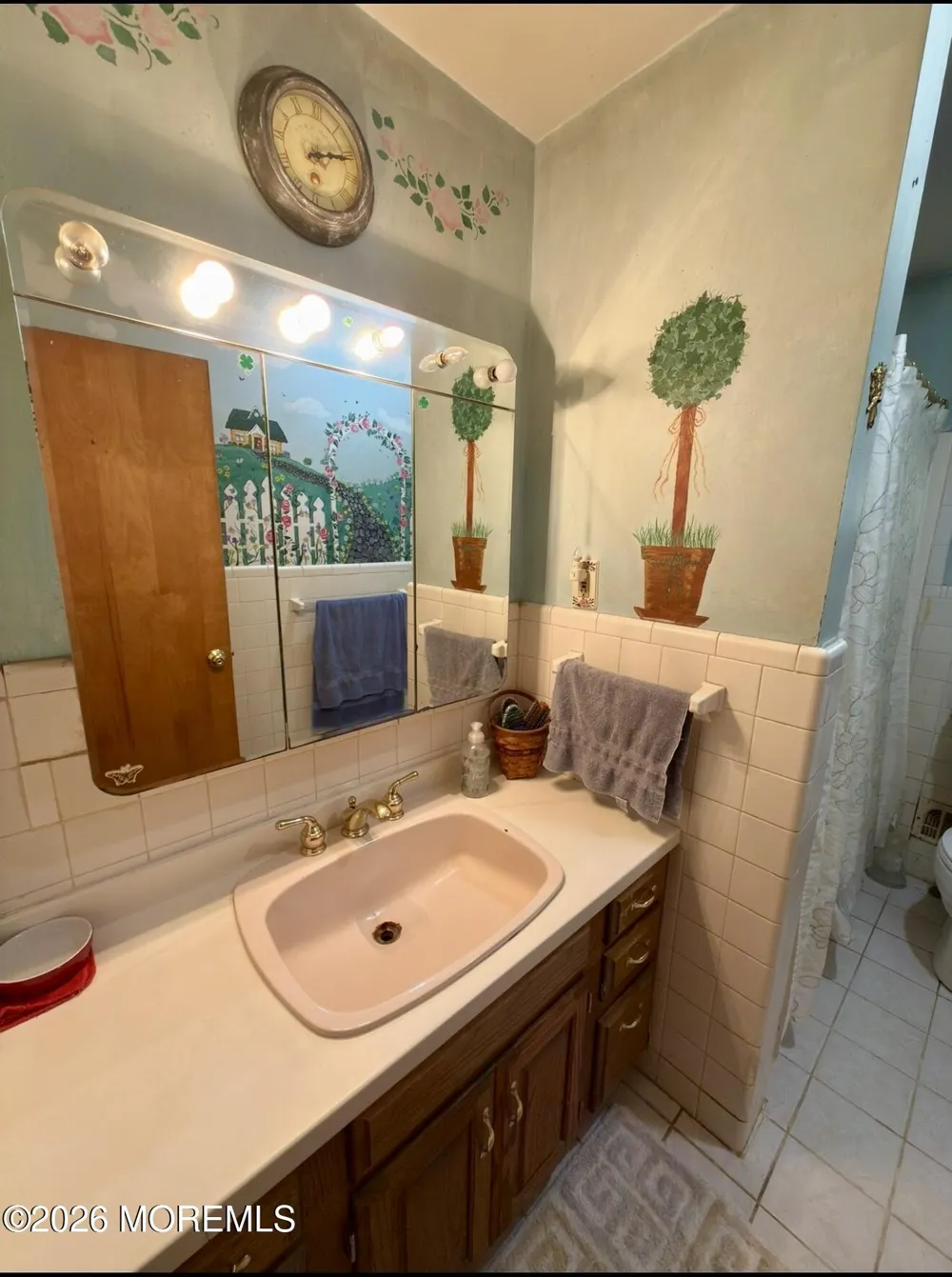 24 Beardslee Road Millstone, NJ 08844