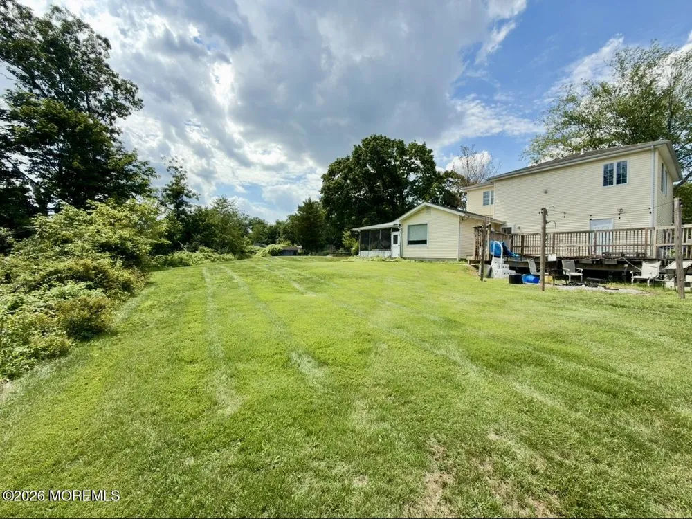 24 Beardslee Road Millstone, NJ 08844